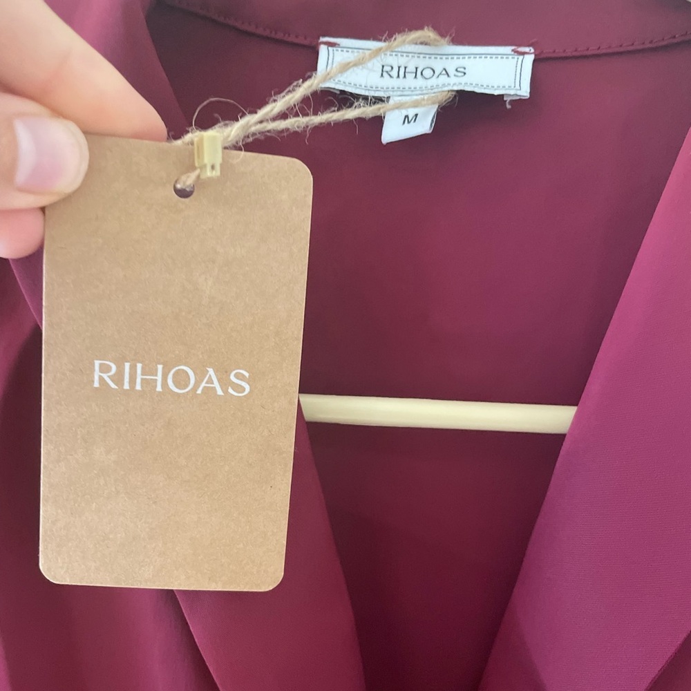 NWT RIHOAS Elegant Wine Red / Burgundy / Maroon Short Sleeve Blouse - Picture 3 of 5